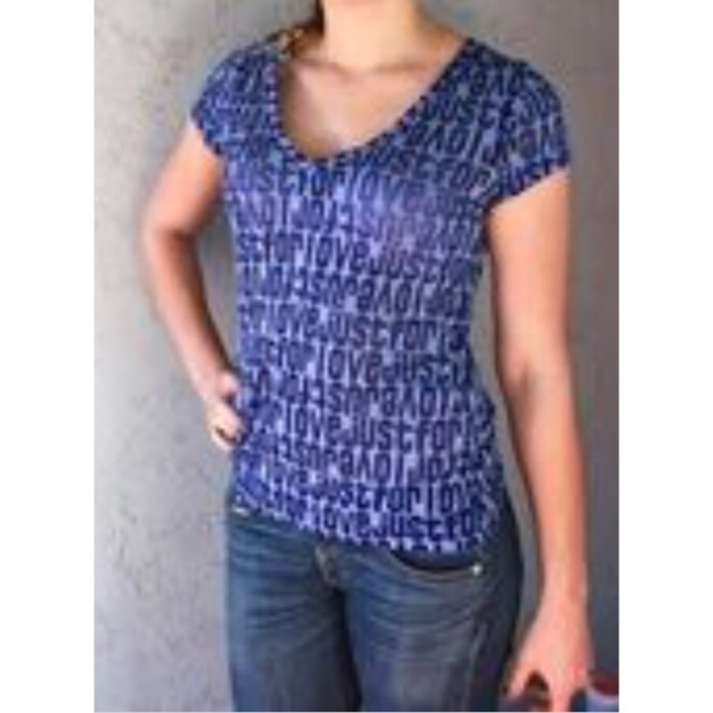 Royal Blue tee shirt 💙